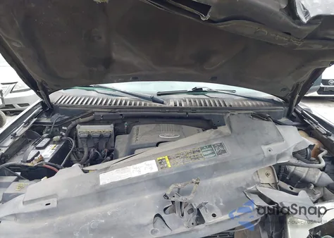 2004 Ford Expedition Nbx/Xlt from USA, damaged, VIN 1FMFU16L64LA27712